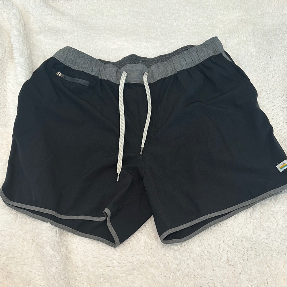 Men’s Vuori Shorts